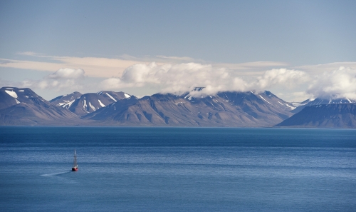 20-landscape-photography-mountain-photography-arctic-north-svalbard-norway